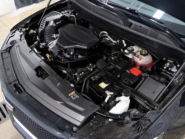 Photo of 2022 Stellar Black Metallic Cadillac XT6
