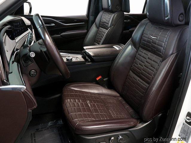 Photo of 2021 Crystal White Tricoat Cadillac Escalade