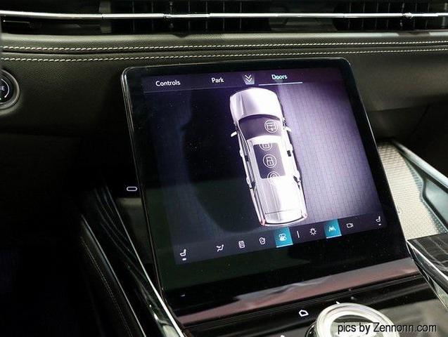 Photo of 2025 Crystal White Tricoat Cadillac Escalade