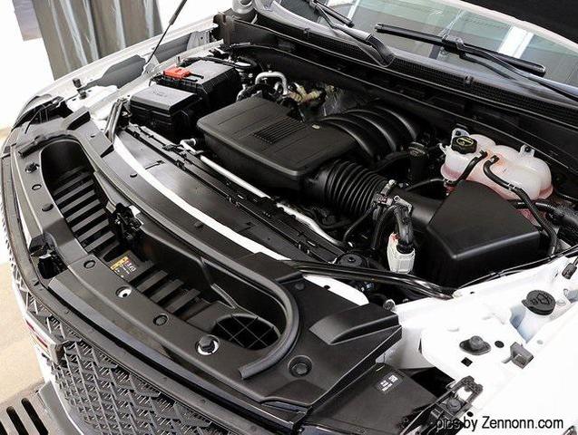 Photo of 2025 Crystal White Tricoat Cadillac Escalade
