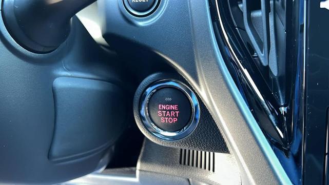 Photo of 2025 Magnetite Gray Metallic Subaru Forester