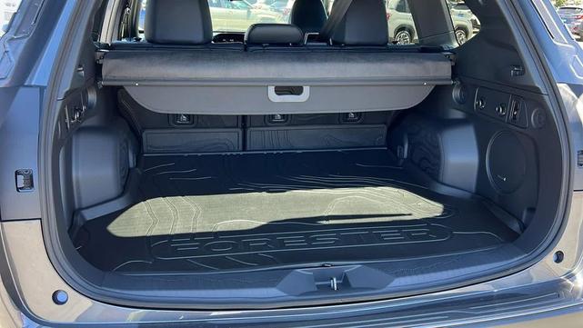 Photo of 2025 Magnetite Gray Metallic Subaru Forester