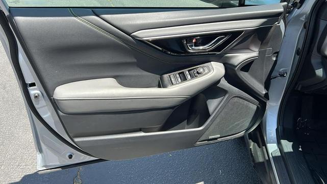 Photo of 2025 Ice Silver Metallic Subaru Outback
