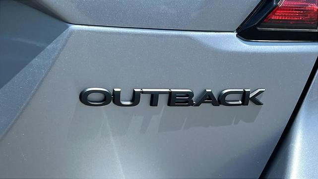 Photo of 2025 Ice Silver Metallic Subaru Outback