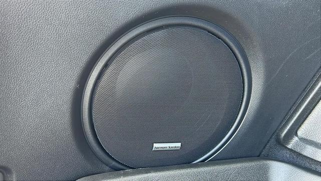 Photo of 2025 Crystal White Pearl Subaru Outback