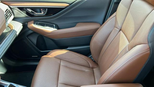 Photo of 2025 Magnetite Gray Metallic Subaru Outback
