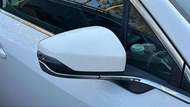 Photo of 2021 Crystal White Pearl Subaru Outback
