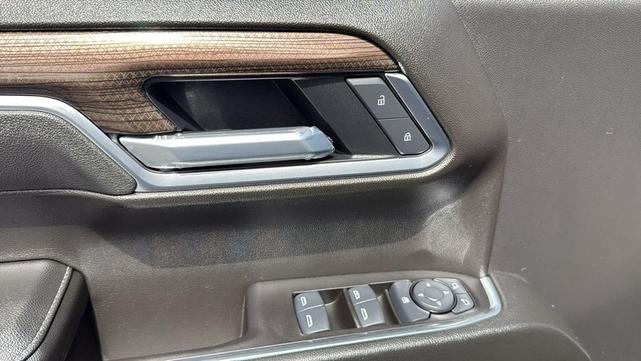 Photo of 2025 Summit White Chevrolet Silverado 1500