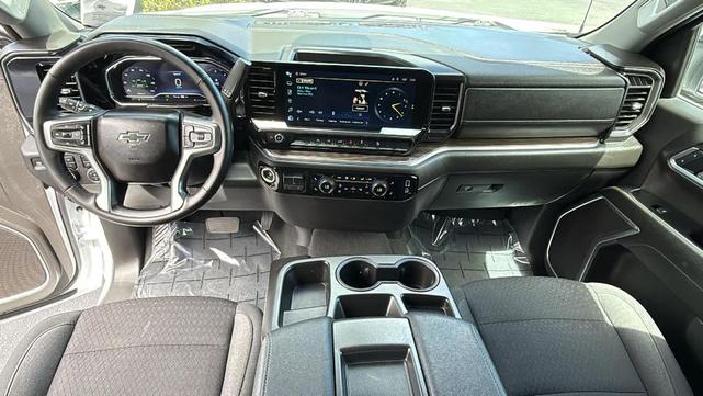 Photo of 2025 Summit White Chevrolet Silverado 1500