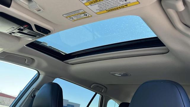 Photo of 2025 Ice Silver Metallic Subaru Outback
