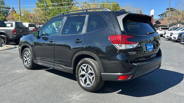 Photo of 2020 Crystal Black Silica Subaru Forester