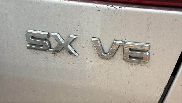 Photo of 2012 Bright Silver Kia Sorento