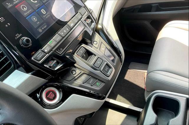 Photo of 2024 Modern Steel Metallic Honda Odyssey