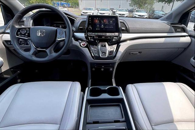 Photo of 2024 Modern Steel Metallic Honda Odyssey