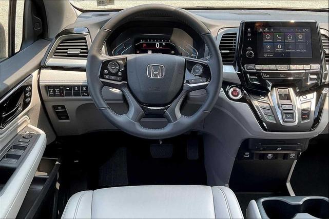 Photo of 2024 Modern Steel Metallic Honda Odyssey