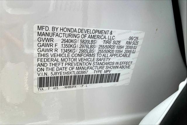 Photo of 2026 Platinum White Pearl Acura MDX