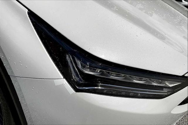 Photo of 2026 Platinum White Pearl Acura MDX