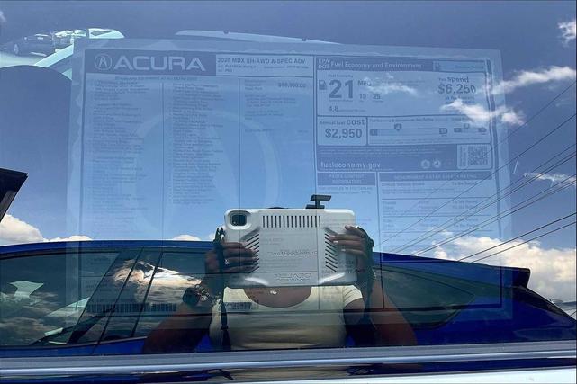 Photo of 2026 Platinum White Pearl Acura MDX