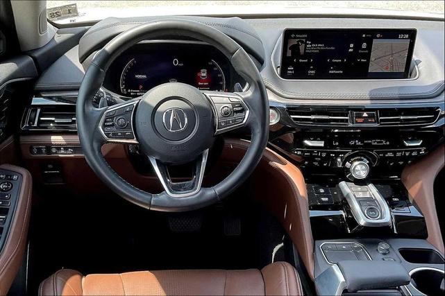 Photo of 2023 Platinum White Pearl Acura MDX