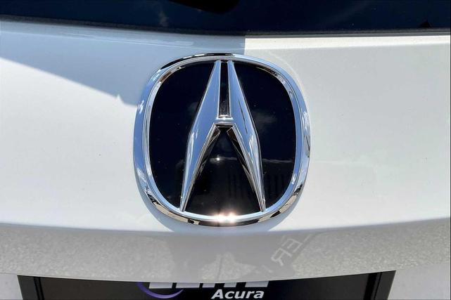 Photo of 2023 Platinum White Pearl Acura MDX