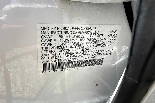 Photo of 2023 Platinum White Pearl Acura MDX