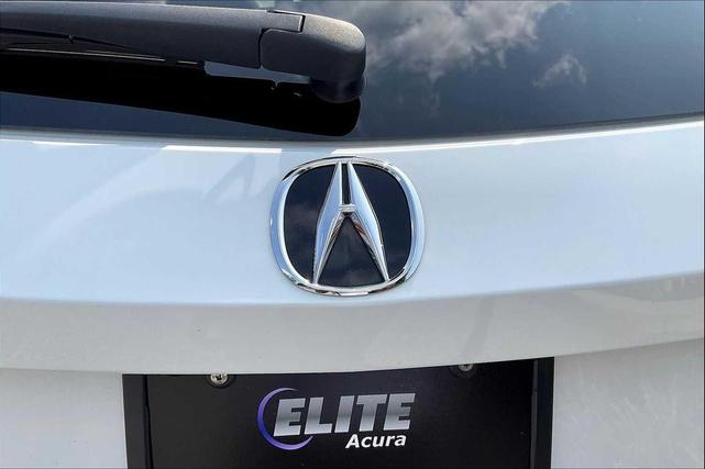 Photo of 2024 Platinum White Pearl Acura MDX