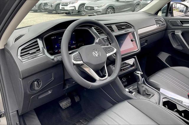 Photo of 2022 Platinum Gray Metallic Volkswagen Tiguan
