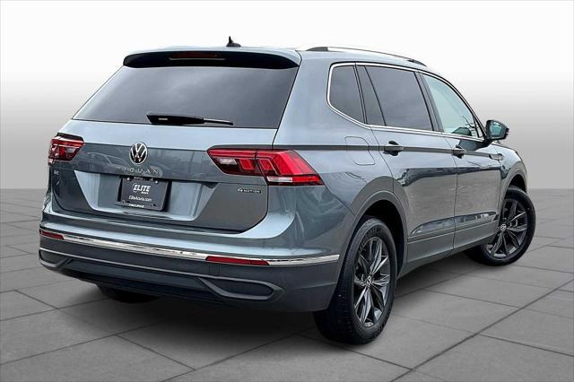 Photo of 2022 Platinum Gray Metallic Volkswagen Tiguan