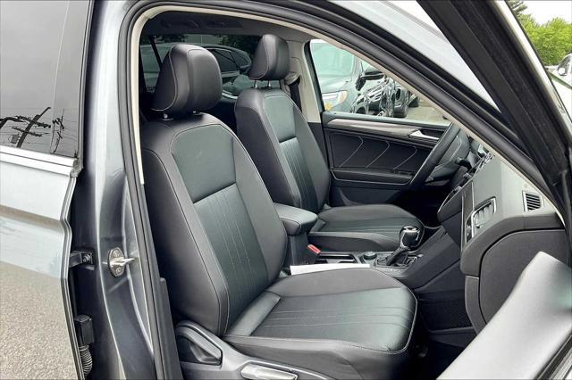 Photo of 2022 Platinum Gray Metallic Volkswagen Tiguan
