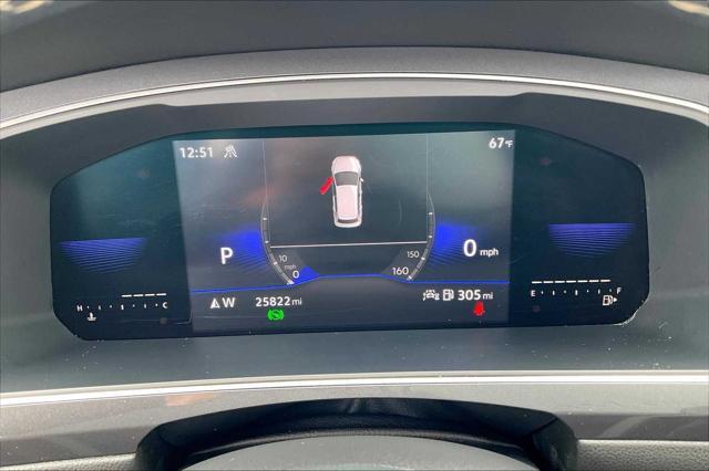 Photo of 2022 Platinum Gray Metallic Volkswagen Tiguan