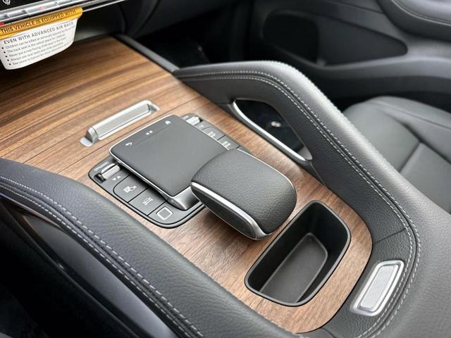 Photo of 2026 White Mercedes-Benz GLE 350