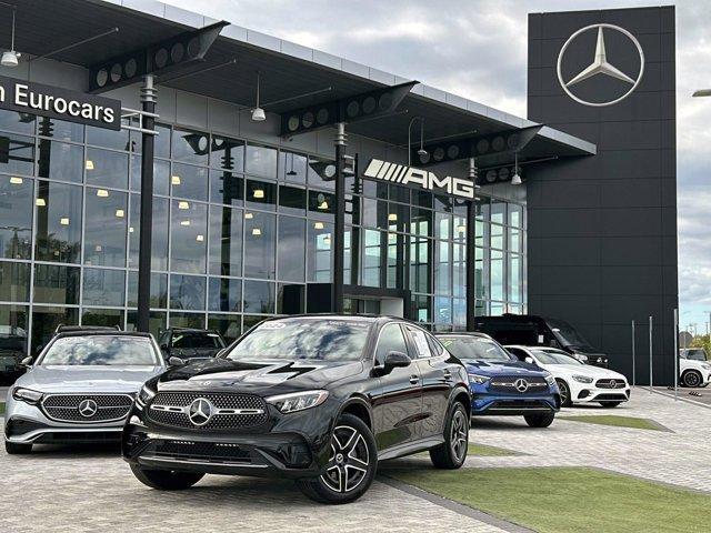Photo of 2024 Black Mercedes-Benz GLC 300