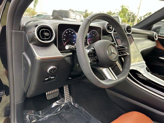 Photo of 2024 Black Mercedes-Benz GLC 300