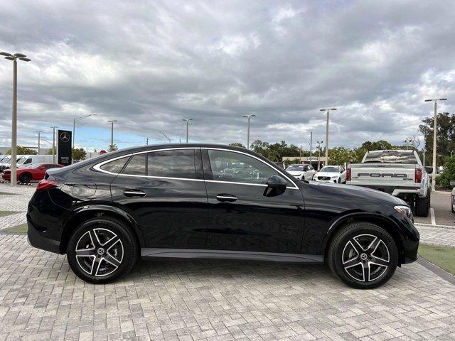 Photo of 2024 Black Mercedes-Benz GLC 300