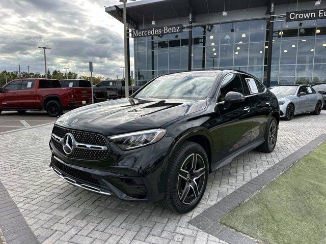 Photo of 2024 Black Mercedes-Benz GLC 300