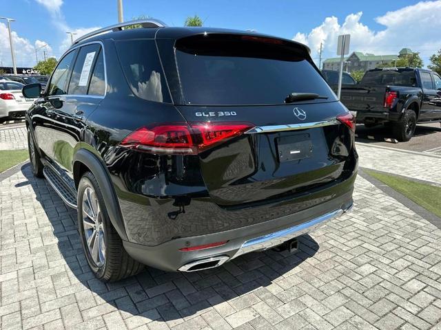 Photo of 2023 Black Mercedes-Benz GLE 350