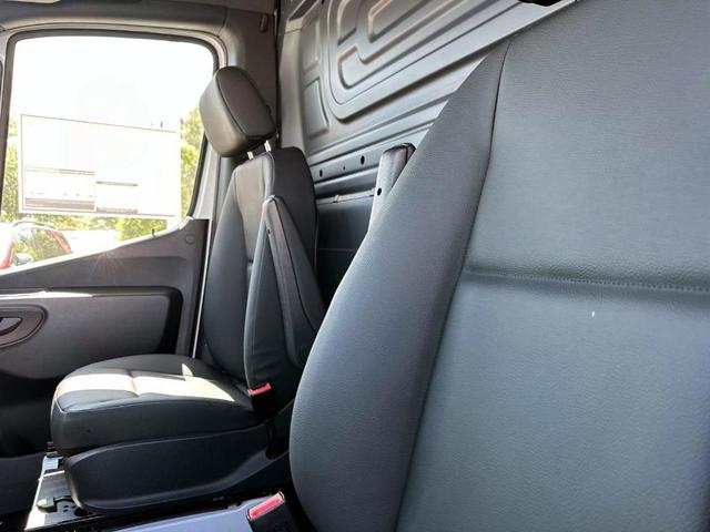 Photo of 2025 White Mercedes-Benz Sprinter 2500