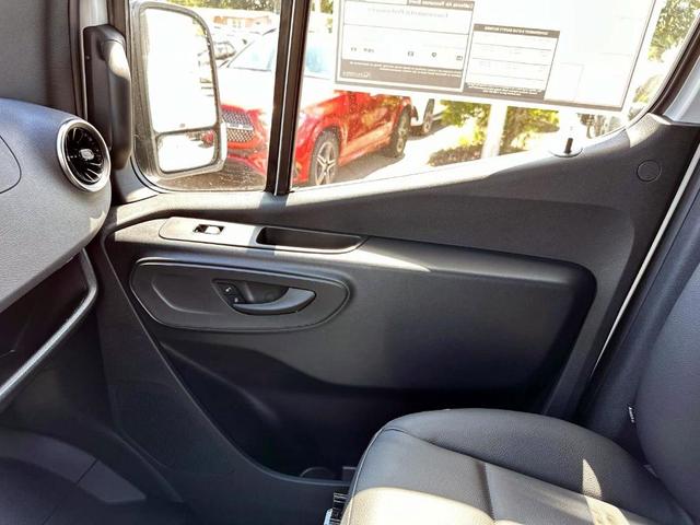 Photo of 2025 White Mercedes-Benz Sprinter 2500