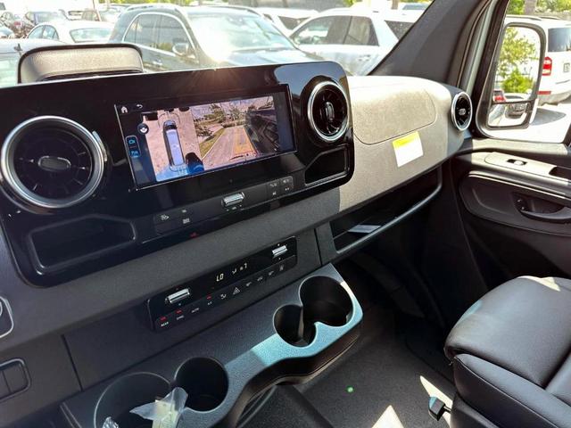 Photo of 2025 Silver Mercedes-Benz Sprinter 2500