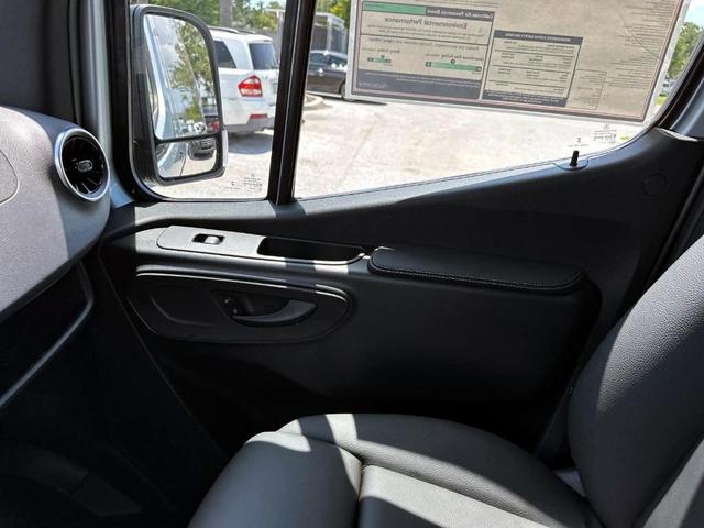 Photo of 2025 Silver Mercedes-Benz Sprinter 2500