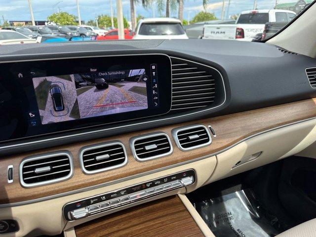 Photo of 2024 Polar White Mercedes-Benz GLE 450