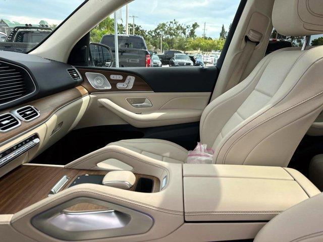 Photo of 2024 Polar White Mercedes-Benz GLE 450