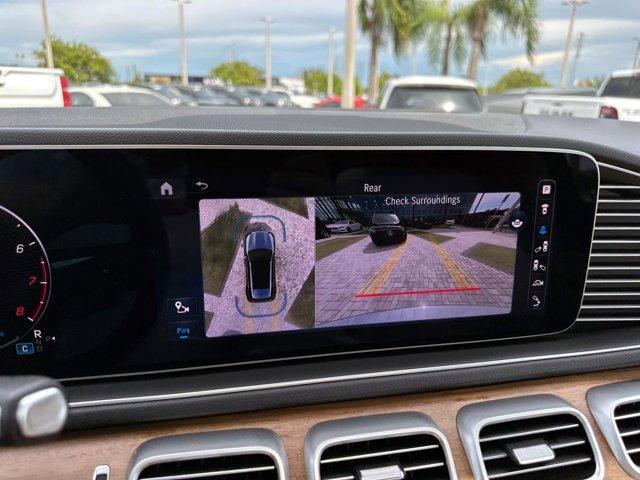 Photo of 2024 Polar White Mercedes-Benz GLE 450