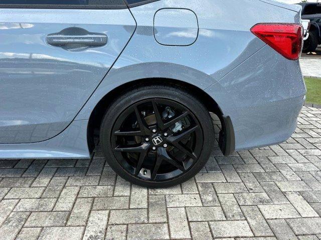 Photo of 2024 Gray Pearl Honda Civic