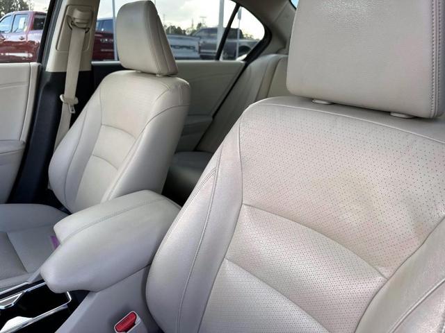 Photo of 2017 Crimson Red Pearl Honda Accord Hybrid