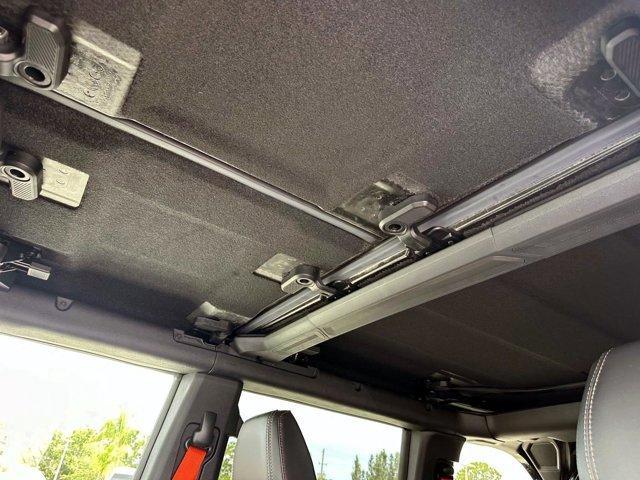 Photo of 2024 Shadow Black Ford Bronco