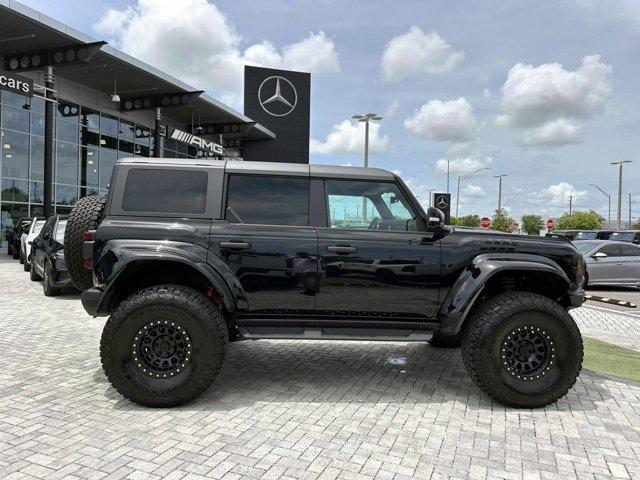 Photo of 2024 Shadow Black Ford Bronco