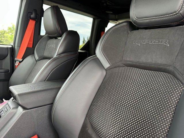 Photo of 2024 Shadow Black Ford Bronco