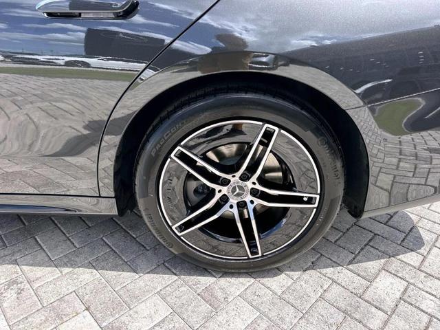 Photo of 2025 Gray Mercedes-Benz E-Class