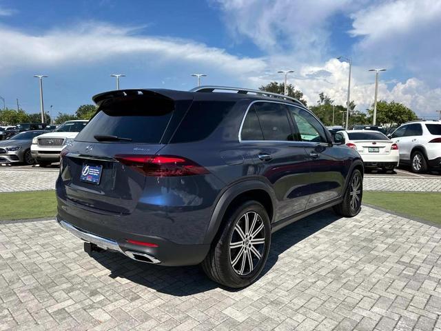 Photo of 2026 Blue Mercedes-Benz GLE 450e